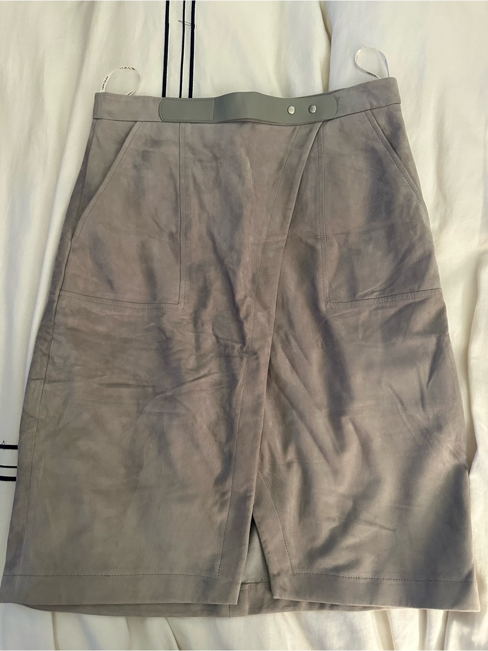 Halston Heritage
Grey Suede Pencil Skirt with Front Slit